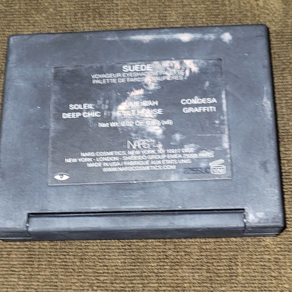 NARS Eyeshadow Palette in Suede - Picture 3 of 3